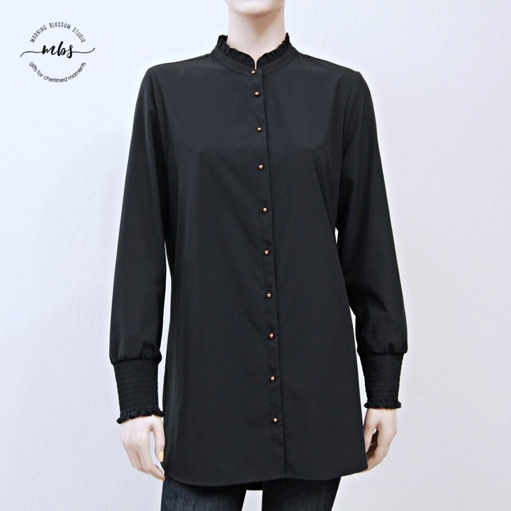 Soft Surroundings Ruffle Collared Long Sleeve But… - image 5